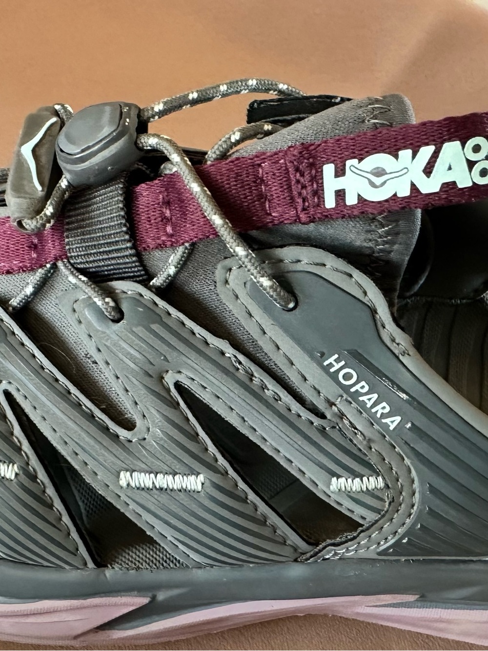 Hoka Hopara Sandal Sneakers in Gray and Burgundy size 6 - Picture 9 of 11